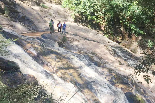 Tổ chức tour "chui" khiến 2 du khách tử vong tại Hang Cọp