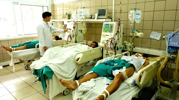 Hà Nội tạm giữ 3.800 lít rượu chưa rõ nguồn gốc ảnh 1