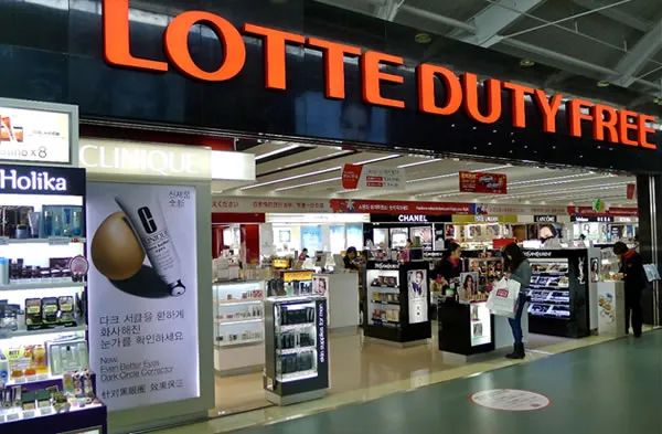 Thẩm vấn lãnh đạo Lotte liên quan bê bối tham nhũng ảnh 1