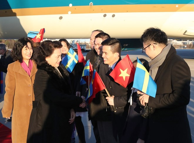 National Assembly Chairwoman Nguyen Thi Kim Ngan arrives in Sweden (Photo: VNA)