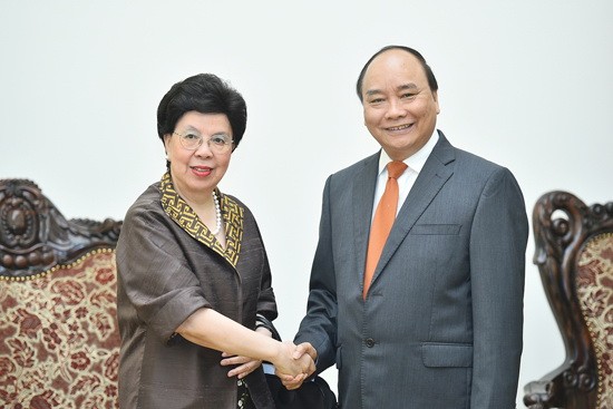Vietnamese Prime Minister Nguyen Xuan Phuc and General Director of WHO Margaret Chan