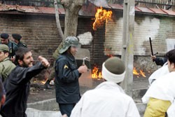 Iranians Launch New Assault on Danish Embassy ảnh 1