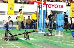 Khởi tranh vòng loại Robocon Việt Nam 2006
