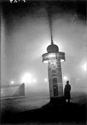 “Paris trong đêm”