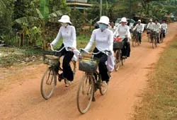 Cười ra nước mắt