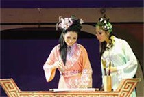 Vietnamese Traditional Theatrical Arts Should Entertain Tourists ảnh 2