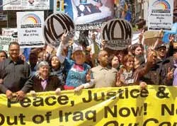 Làn sóng biểu tình phản chiến lan rộng