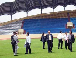 Ngày làm việc đầu tiên cùa đoàn quan chức AFP tại Việt Nam ảnh 1