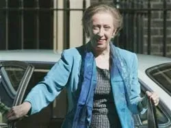 Bà Margaret Beckett nhận chức Ngoại trưởng