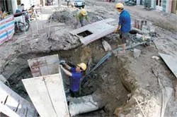 Thi công gian dối