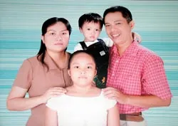 Diễn, viết và mê cải lương