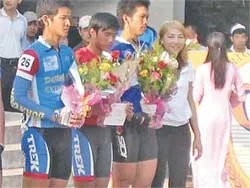 Đến hẹn lại lên