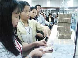 Hạn chế rủi ro bằng dịch vụ option tiền đồng