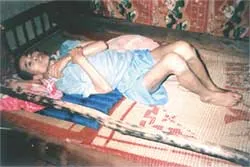 Cha con người cựu chiến binh cần được giúp đỡ