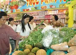 Chưa vội tăng giá, chấp nhận giảm lãi