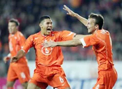 Ông Van Basten và “những trái cam non trẻ”