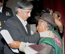 Lấy đất người giàu chia cho người nghèo