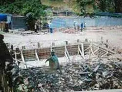 Di tích Hoàng Thành Thăng Long đang bị xâm hại