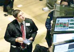 Giá vàng và dầu trồi sụt thất thường