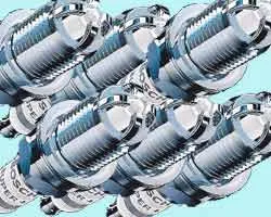 Tiêu hủy gần 2.000 buji xe máy giả