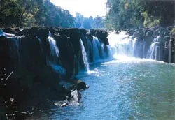 Xuyên Đông Dương bằng xe caravan