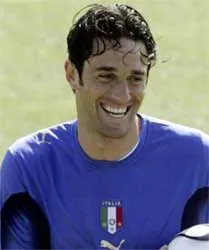 Luca Toni có thể rời Fiorentina ảnh 1
