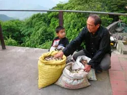 Thuốc cổ truyền trên đỉnh Mẫu Sơn