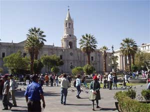 Agreement On Visa Exemptions between Peru and Viet Nam To Be Signed ảnh 1