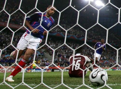 France Beat Togo to Go Through ảnh 1