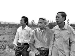 Vay tiền đi… chống tham nhũng