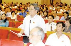 Tranh luận “chưa tới cùng”