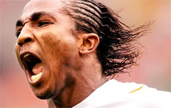 Bakari Kone sau bàn thắng rút ngắn tỷ số.