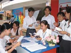 Lương cao ngất nhưng vẫn thiếu người