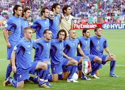 Squadra Azzurri: Câu chuyện của người nhạc trưởng ảnh 1
