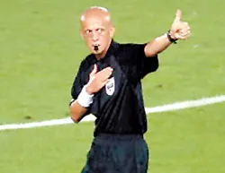 Bây giờ thì tôi ngồi chờ