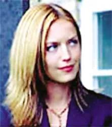 About Sara đoạt giải Thánh George vàng