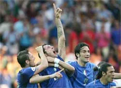 Italia lên ngôi vô địch ảnh 4
