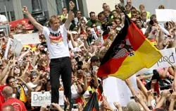 Klinsmann: "Xin ngàn lần cám ơn!" ảnh 1