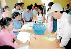 Điểm chuẩn làm khổ phụ huynh