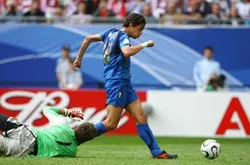 Pippo Inzaghi mãn nguyện với chiếc HCV ảnh 1