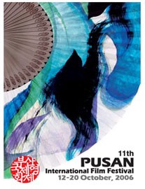 "Ao Lua Ha Dong" Makes a Splash in Korea ảnh 2