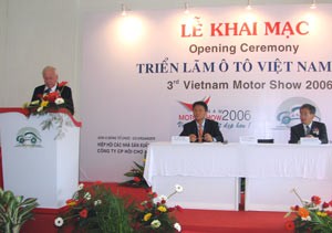 “Better Life with Automobile”, Vietnam Motor Show 2006 Opens ảnh 2