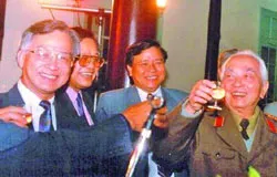 Người làm PR cho các công trình lớn của đất nước