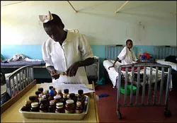 Điều trị HIV/AIDS bằng 1 viên thuốc mỗi ngày