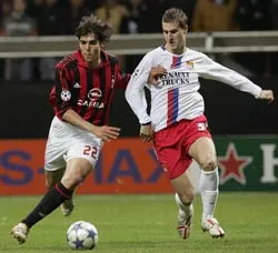 70 triệu bảng Anh vẫn không mua nổi Kaka ảnh 1