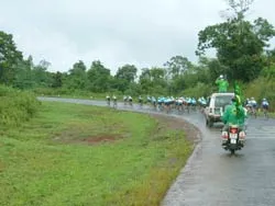 Tay đua Thái Lan tiếp tục dẫn dầu ảnh 1