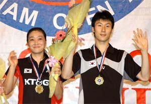 Korean Badminton Players Dominant in Vietnam Open ảnh 1
