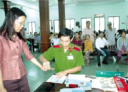 Bài 1:Giải mã chuyện “trái trứng – con vịt”