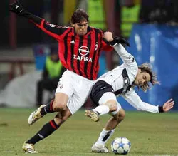 Kaka muốn khoác áo số 17 của Real ảnh 1