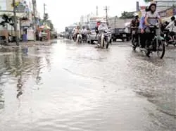 Do cầu vượt hay cống thoát nước ?